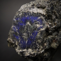 Crystal of plagioclase var. labradorite (Ca,Na)[Al(Al,Si)Si2O8] showing blue labradorescence in anorthosite; Golovinskoye deposit (Holowyne), Gorchin village, Chernyahovskiy district, Zhytomyr Oblast' (Zhitomir Oblast'), Ukraine; crystal 34 x 29 mm